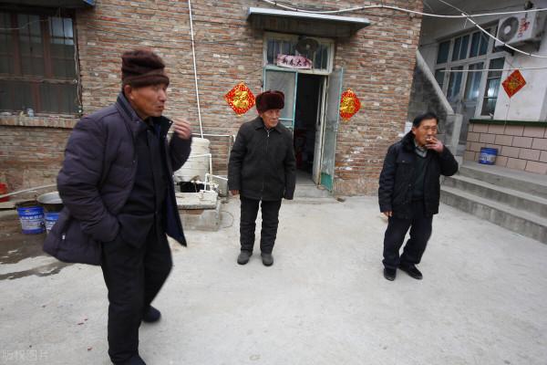 刺梅知青潑辣機智,用智慧制止邪念,名震知青大隊 刺梅知青潑辣機智,用智慧制止邪念,名震知青大隊