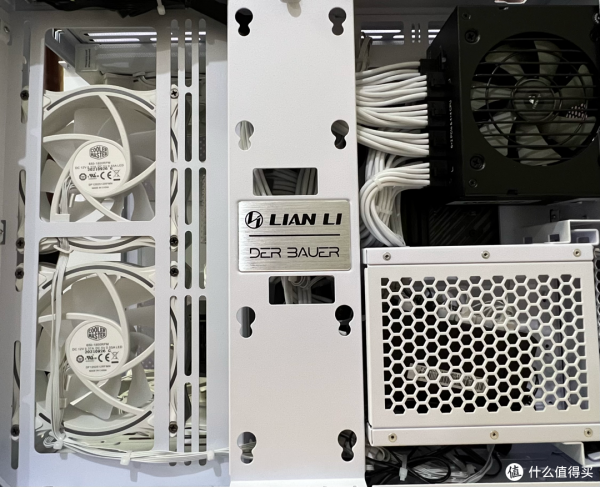 銳龍5800x+華碩b550m裝機分享：光汙染環境顏值爆表