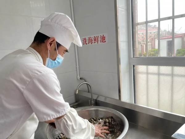 惠水路幼兒園大廚的一天——慶祝建黨100週年之傳遞正能量