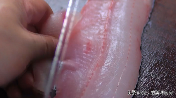 酸湯魚片想要做得好，這2步不可少，出鍋鮮嫩爽滑，味道不輸飯店