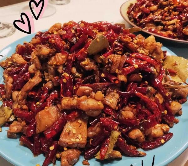 你有哪些買了又買吃了又吃的零食推薦？