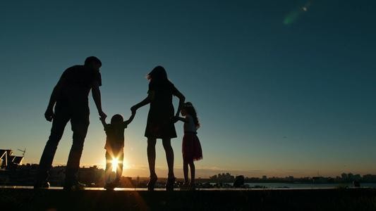 什麼時間散步好？關於散步的幾條科學研究結果