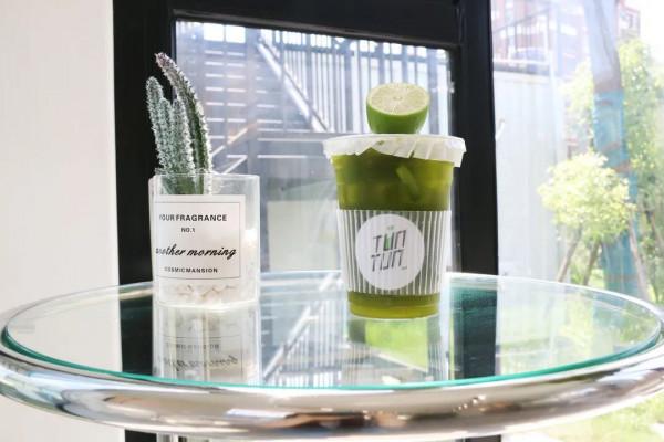 這家松江排名前三的奶茶有多好喝？最有名的叫鴨屎香，嘎嘎香