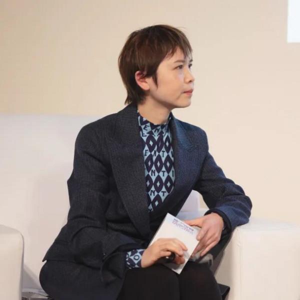 時裝、藝術、影像，什麼才是屬於當代女性的表達方式？