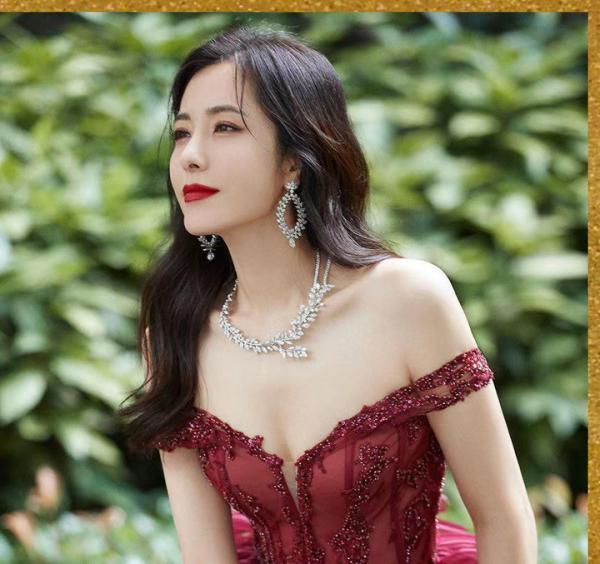 珠寶與藝術碰撞出的火花，這些明星的珠寶驚豔到我了