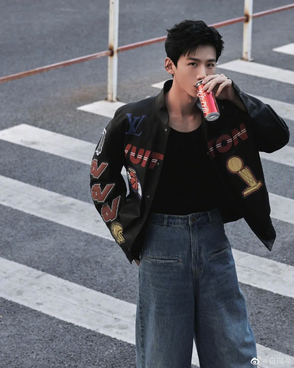 每日八卦：賈乃亮要再婚？白敬亭靠資方炒作？吳謹言被大佬嫌棄？