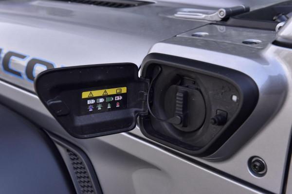 新車 | Jeep牧馬人4xe亮相海口車展，售價54.49萬-62.49萬元