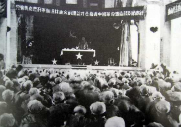 女叛徒隨老蔣敗退臺灣,1981年回國探親,故人一句話讓她啞口無言 女叛徒隨老蔣敗退臺灣,1981年回國探親,故人一句話讓她啞口無言