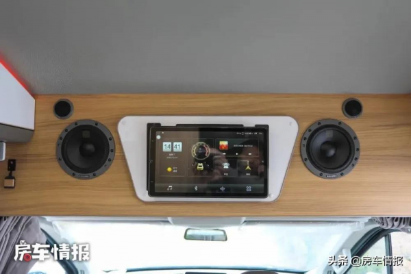 20萬出頭的V90房車,越野風格外觀開出去倍兒酷,適合年輕小夫妻 20萬出頭的V90房車,越野風格外觀開出去倍兒酷,適合年輕小夫妻