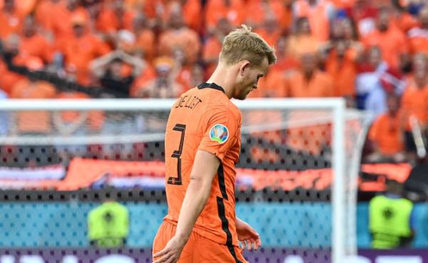 尤文還能留下誰？德里赫特准備下賽季離隊，博格巴會加盟保級隊？