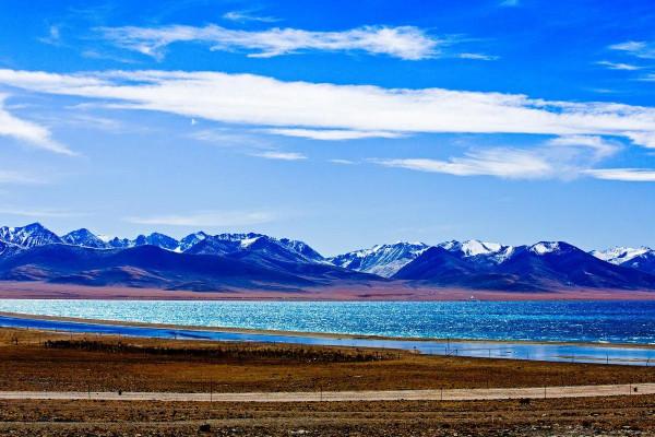 分享圖片：西藏三大聖湖之一納木措，藏語&OpenCurlyDoubleQuote;天湖&rdquo;