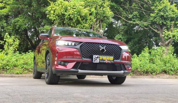 試駕DS7:法系最貴的SUV,車燈堪比奧迪,還配獨立後懸! 試駕DS7:法系最貴的SUV,車燈堪比奧迪,還配獨立後懸!