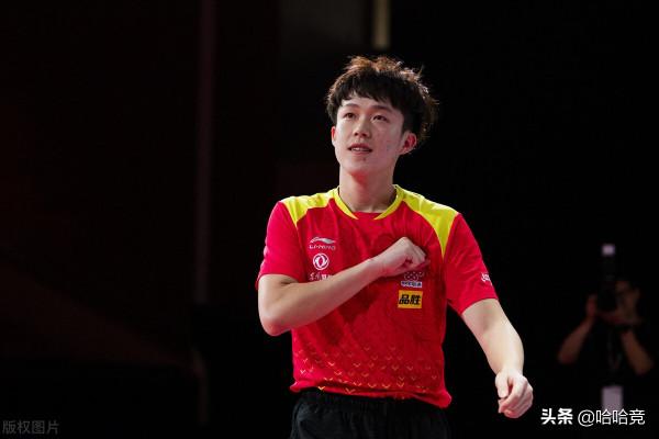 中國男乒00後新星發威！王楚欽3比0皮切福德，與樊振東會師半決賽