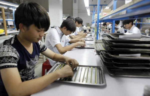 有關部門釋出通知，職校生實習有了新保障，家長的顧慮又少了一重