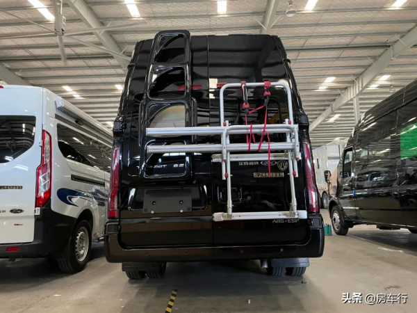 房車又雙叒沒電了？​江鈴洲際漫步者客定新能源版房車，超長續航