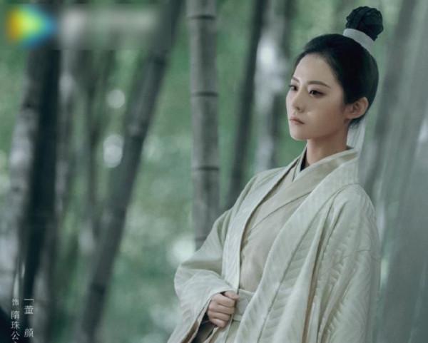 7天8.29億播放!被“罵慘”的張若昀,為何能贏過趙麗穎王一博? 7天8.29億播放!被“罵慘”的張若昀,為何能贏過趙麗穎王一博?