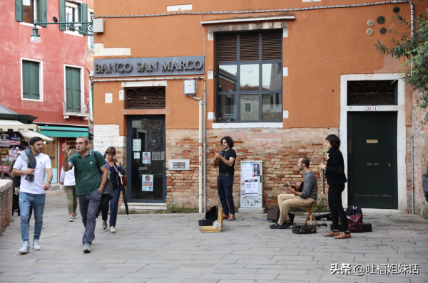 不能出去旅行的日子，就只能看看以前的照片了