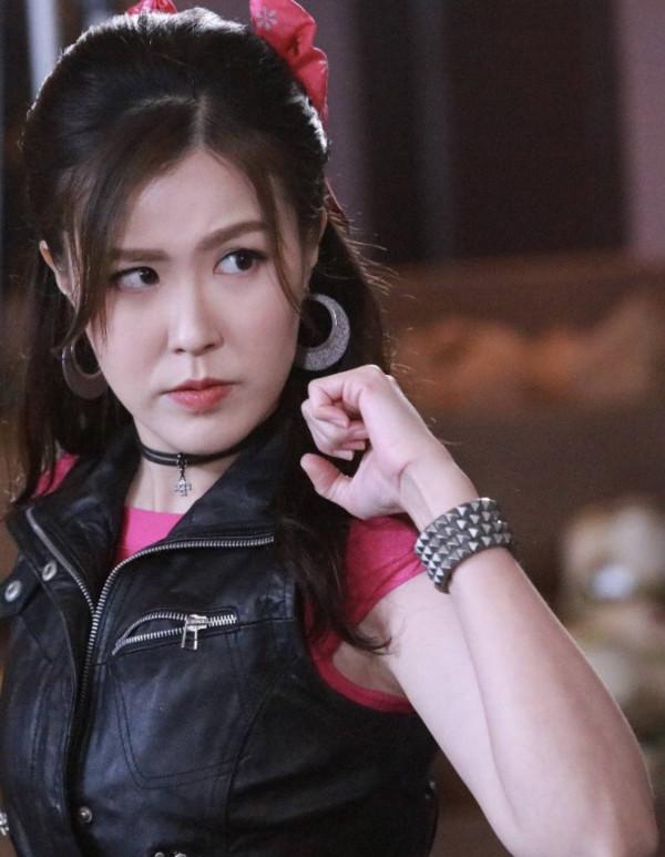 《鐵拳英雄》劇評！陳展鵬主角光環被削弱，配角反而更搶鏡