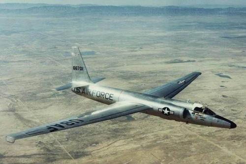 空軍擊落一敵機，幾十名開國將帥到現場看殘骸，為何驚動這麼多人