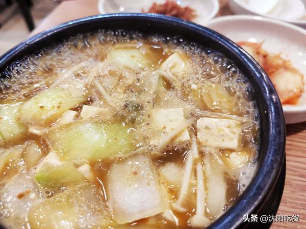 距離西塔很遙遠的紫菜包飯，不是一般的難吃