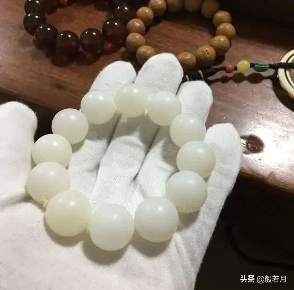 7319顆珠子,引出全球最大黑市,來自千年前的海底靈玉 7319顆珠子,引出全球最大黑市,來自千年前的海底靈玉