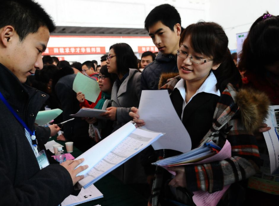 又有一國企開始“擴招”,年薪有望衝刺6位數,優先錄用3類學生 又有一國企開始“擴招”,年薪有望衝刺6位數,優先錄用3類學生