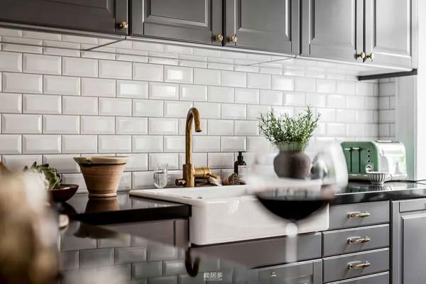 將復古空間轉換為時尚舒適現代瑞典公寓(70平方米) 將復古空間轉換為時尚舒適現代瑞典公寓(70平方米)