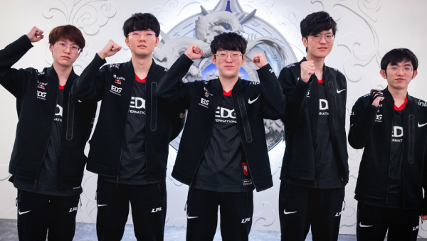 S賽上選趙信贏不了?jiejie自曝最後一場勝利原因:請神上身 S賽上選趙信贏不了?jiejie自曝最後一場勝利原因:請神上身