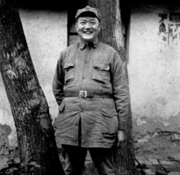 羅炳輝:從奴隸到將軍,重病中解放棗莊,49歲逝世十萬軍民送行 羅炳輝:從奴隸到將軍,重病中解放棗莊,49歲逝世十萬軍民送行