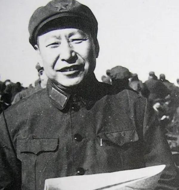 洪學智卸任總後勤部政委後,接替他職務的人是誰? 洪學智卸任總後勤部政委後,接替他職務的人是誰?