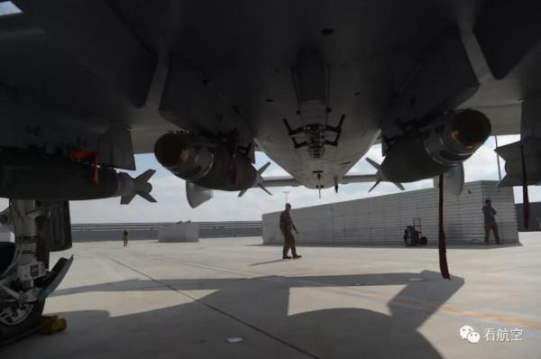 “我坐在空調房中殺死了那個阿富汗人” “我坐在空調房中殺死了那個阿富汗人”