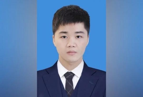 優秀!25歲的他任重慶大學博導 優秀!25歲的他任重慶大學博導