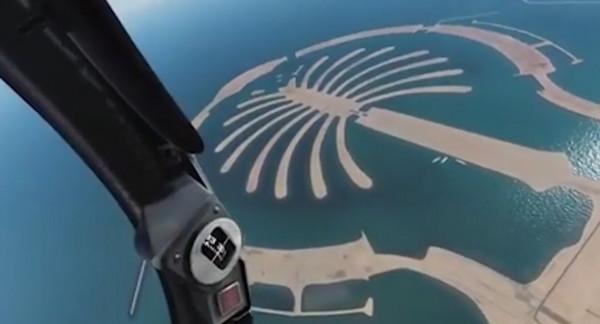 假如在飛行過程中，飛機雷達突然失靈，飛行員該如何做到安全降落