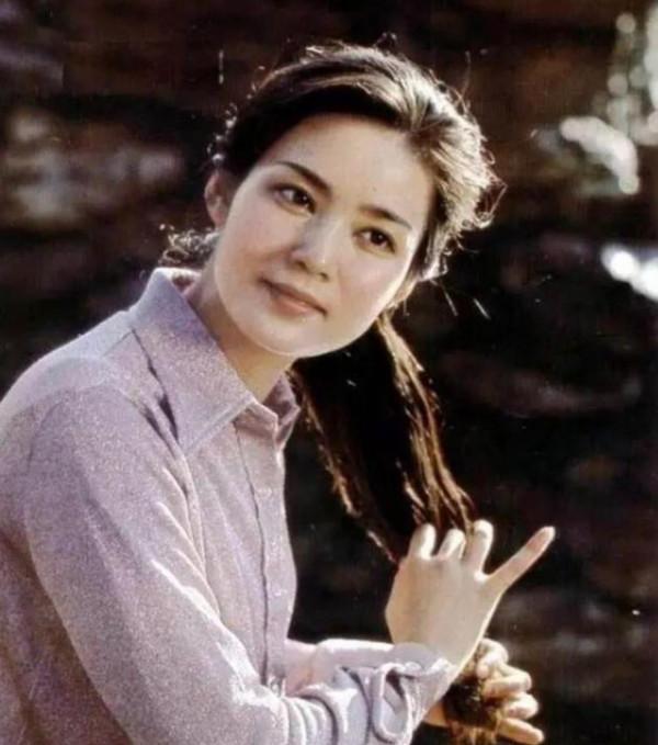 8位“自然老去”的女星，個個氣質優雅，狂甩“整容臉”幾條街