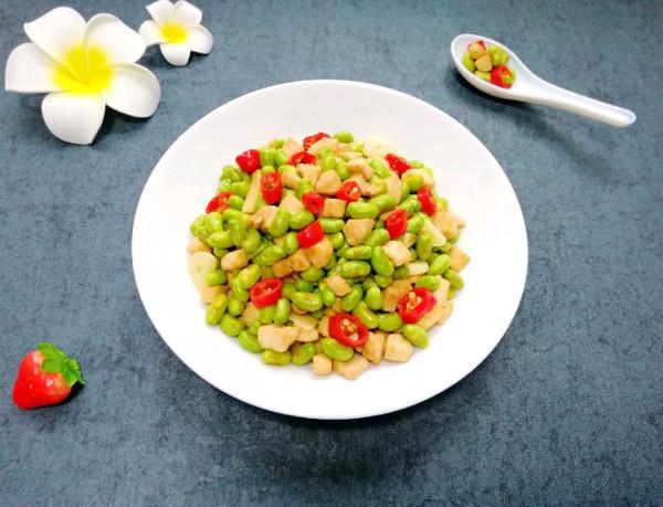 減肥期間就吃毛豆炒雞丁，低脂營養，口味清淡，多吃不怕胖