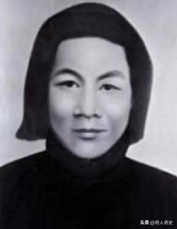 賀怡：賀子珍胞妹，毛澤東弟弟毛澤覃愛妻，兒子賀麓成是導彈元勳