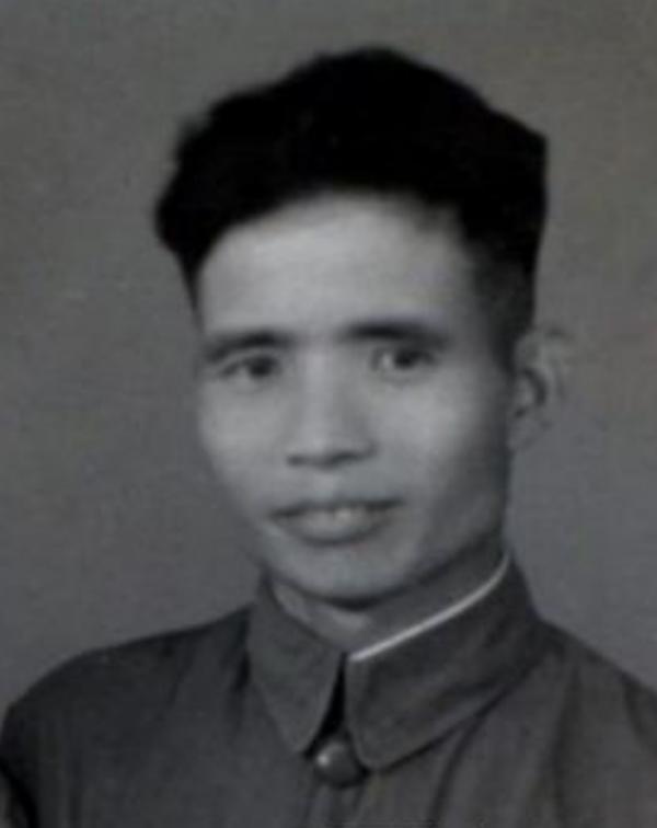 上海姑娘嫁給副部長，7年後丈夫突然坦白：其實我是毛主席的堂弟