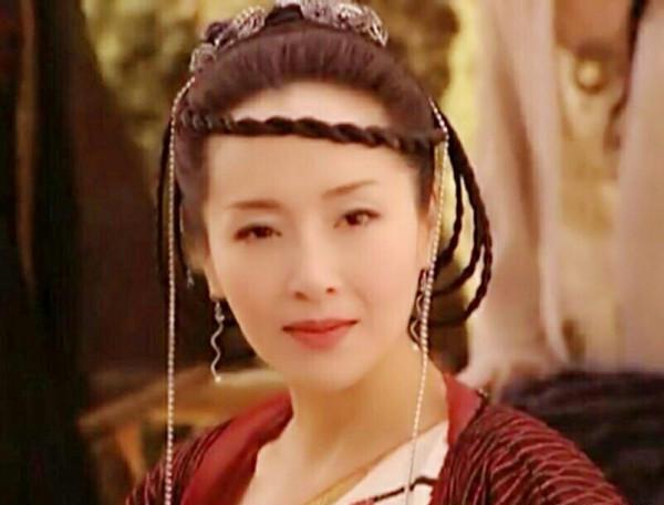 《星辰大海》配角來頭不小:認出了偽裝者的間諜孤狼,沒認出黃蓉 《星辰大海》配角來頭不小:認出了偽裝者的間諜孤狼,沒認出黃蓉