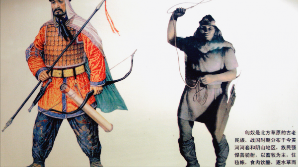 沙漠裡有座白城子，訴說著一個匈奴王國怎樣的故事？