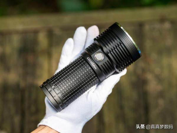 2021強光手電選購經驗 篇一:盤點我的高性價比強光手電筒 2021強光手電選購經驗 篇一:盤點我的高性價比強光手電筒