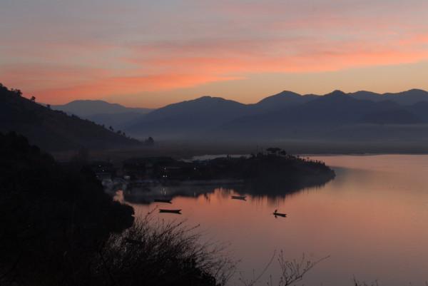 瀘沽湖王妃島上的“末代王妃” 瀘沽湖王妃島上的“末代王妃”