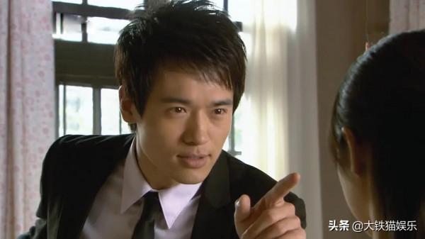 10大“海巖男郎”今昔顏值對比:有人中年成油王,有人改名又變臉 10大“海巖男郎”今昔顏值對比:有人中年成油王,有人改名又變臉