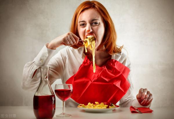 6大致命惡習危害甲亢患者的心臟，警惕心臟殺手的致命一擊