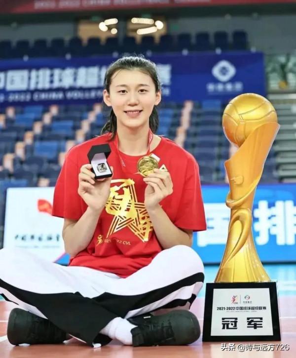 女排新秀總結，吳夢潔令人遺憾，王逸凡未來可期，陳曦悅後來居上