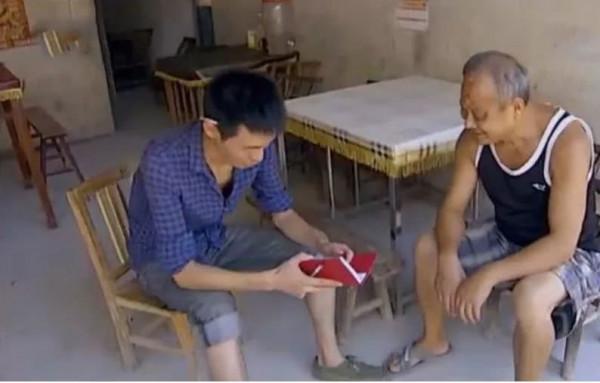 最美村官秦玥飛，耶魯畢業拒百萬年薪回國拿1450工資，後來怎樣了