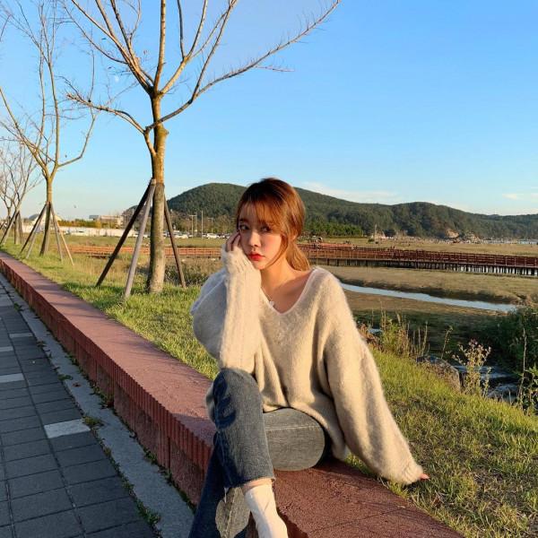 毛衣這樣穿搭很有品味，輕鬆告別路人感，打造高顏值女神氛圍感