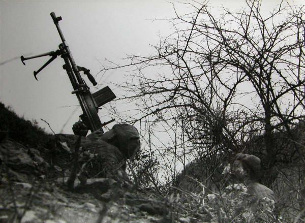 志願軍嚴禁步兵射擊飛機，一戰士沒忍住，結果18架美機遭了殃