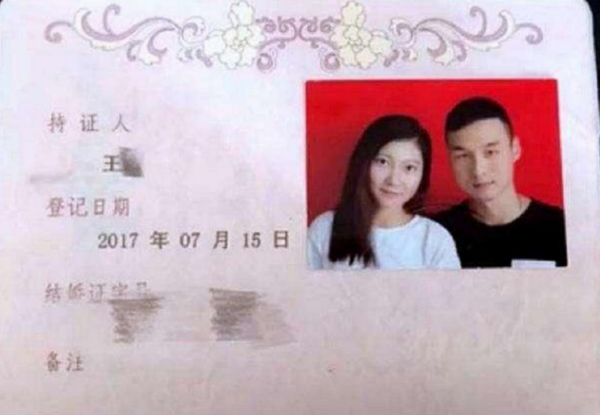 2019年，孕婦在泰國被丈夫推下懸崖，僥倖活命的她，如今咋樣了？