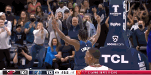 森林狼隊愛德華茲轟下33分提前慶祝球隊戰勝熱火 森林狼隊愛德華茲轟下33分提前慶祝球隊戰勝熱火