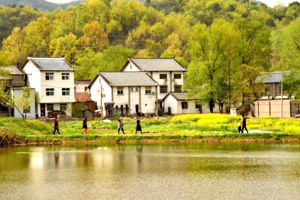 美麗景色，金山銀山不如綠水青山，人間美景，美不勝收